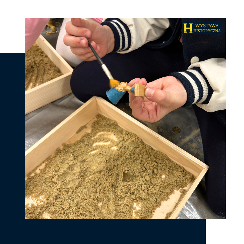 WystawaHistoryczna.pl Archeologiczne warsztaty dla dzieci Wystawy do wypożyczenia historia, history, egipt, starożytnyegipt, ancientegypt, piramida, piramidy, piramidyegipskie, egyptianpyramids, faraon, pharaoh, hieroglify, hieroglyphs, kair, cairo, archeologia, archeology, starożytność, ancienthistory, cywilizacja, kultura, edukacja, nauka, muzeum, muzea, muzeumegipskie, wystawa, wystawahistoryczna, wystawaegipska, event, wydarzenie, warsztaty, warsztatydladzieci, zajęciadladzieci, edukacjadladzieci, atrakcjedladzieci, dzieci, rodzina, szkoła, szkoły, przedszkole, przedszkola, domkultury, centrumkultury, lekcjapokazowa, naukaprzezzabawę, edukacjahistoryczna #wystawahistoryczna #wystawa #historia #history #egipt #starożytnyegipt #ancientegypt #piramida #piramidy #piramidyegipskie #egyptianpyramids #faraon #pharaoh #hieroglify #hieroglyphs #kair #cairo #archeologia #archeology #starożytność #ancienthistory #cywilizacja #kultura #edukacja #nauka #muzeum #muzea #muzeumegipskie #wystawaegipska #event #wydarzenie #warsztaty #warsztatydladzieci #zajęciadladzieci #edukacjadladzieci #atrakcjedladzieci #dzieci #rodzina #szkoła #szkoły #przedszkole #przedszkola #domkultury #centrumkultury #lekcjapokazowa #naukaprzezzabawę #edukacjahistoryczna Warszawa, Kraków, Łódź, Wrocław, Poznań, Gdańsk, Szczecin, Bydgoszcz, Lublin, Białystok, Katowice, Gdynia, Częstochowa, Radom, Sosnowiec, Toruń, Kielce, Rzeszów, Gliwice, Zabrze, Olsztyn, Bielsko-Biała, Bytom, Zielona Góra, Ruda Śląska, Opole, Tychy, Gorzów Wielkopolski, Dąbrowa Górnicza, Elbląg, Płock, Wałbrzych, Włocławek, Tarnów, Chorzów, Koszalin, Kalisz, Legnica, Grudziądz, Słupsk #Warszawa #Kraków #Łódź #Wrocław #Poznań #Gdańsk #Szczecin #Bydgoszcz #Lublin #Białystok #Katowice #Gdynia #Częstochowa #Radom #Sosnowiec #Toruń #Kielce #Rzeszów #Gliwice #Zabrze #Olsztyn #BielskoBiała #Bytom #ZielonaGóra #RudaŚląska #Opole #Tychy #GorzówWielkopolski #DąbrowaGórnicza #Elbląg #Płock #Wałbrzych #Włocławek #Tarnów #Chorzów #Koszalin #Kalisz #Legnica #Grudziądz #Słupsk